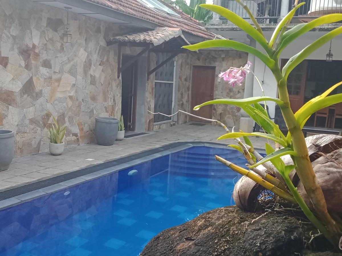 Siriniwasa Luxury Villa With Private Pool Induruwa Exteriér fotografie